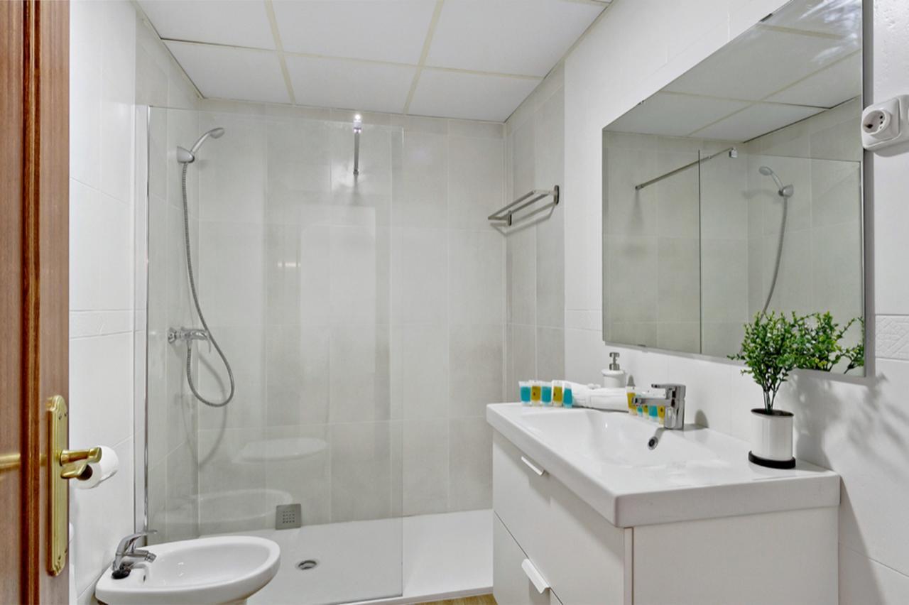 Del Parque Flats - Ollerias 3 Apartment Malaga Exterior photo