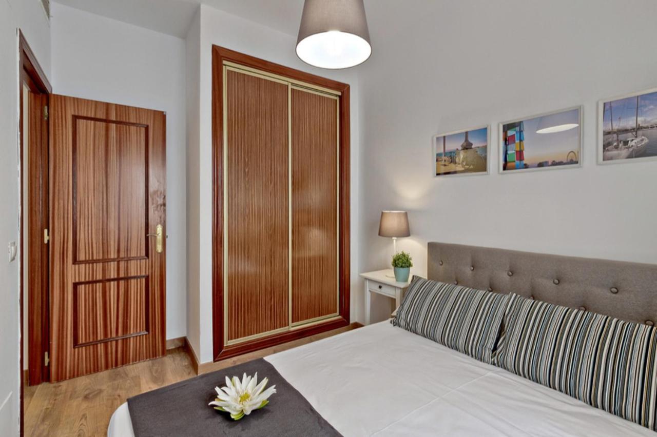Del Parque Flats - Ollerias 3 Apartment Malaga Exterior photo